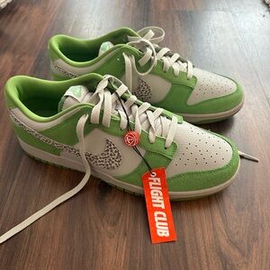 New with tags Nike Dunk Low AS
Safari Swoosh Chlorophyll

Size:  men’s US 11.5
